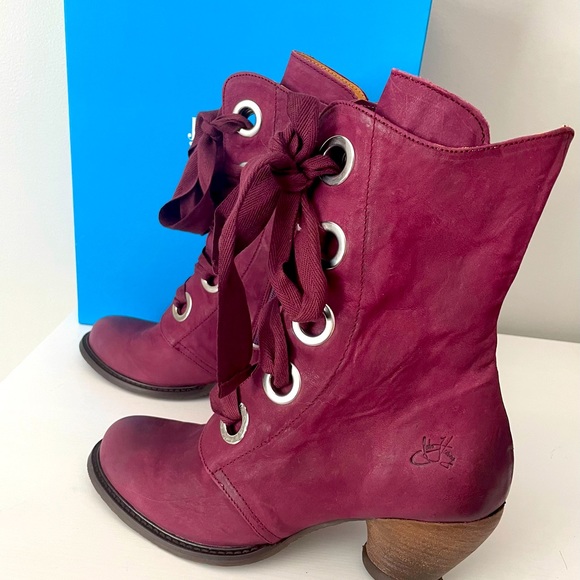 Fluevog Purple Gladstones - Picture 2 of 4